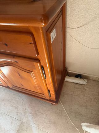 Mueble de salón de madera