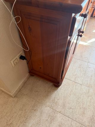 Mueble de salón de madera