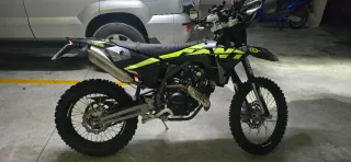 Fantic XEF 125 año 2025