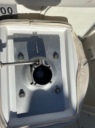 Asientos de barco con pedestal