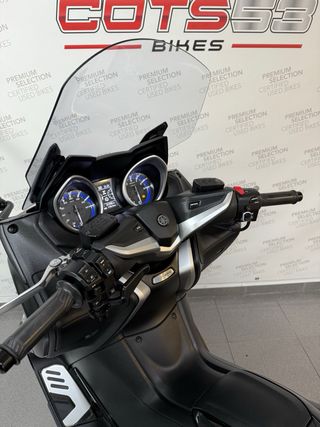 Yamaha T-MAX 2020