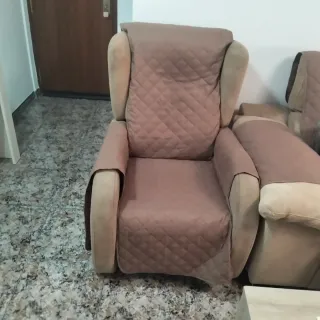 Sofá cama y sillón marrón