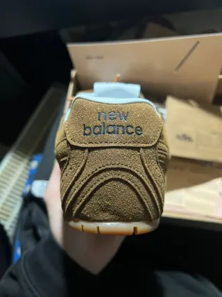 New Balance 530 x Miu Miu Marrones