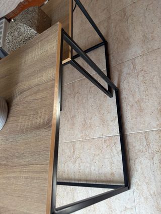 Mesas auxiliares de madera y metal