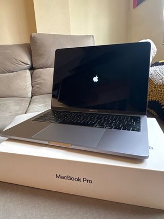 MacBook Pro 13 2018 Touch Bar