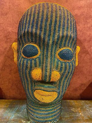 Cabeza Decorativa Bamileke