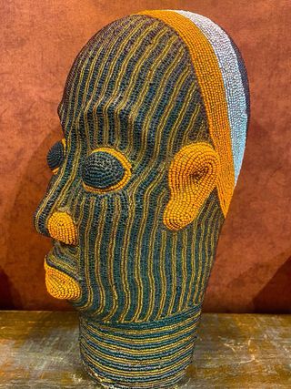 Cabeza Decorativa Bamileke