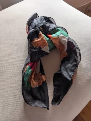 Pañuelo de seda natural estampado 70x70 cm