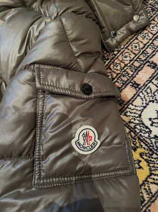 Chaqueta Moncler Marrón con Capucha