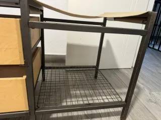 Mueble bajo con cajones y asiento