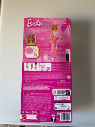 Barbie Muñeca Verano con Accesorios