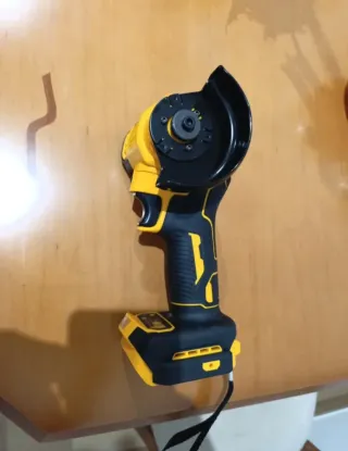 Mini Amoladora (Batería No Incluida)