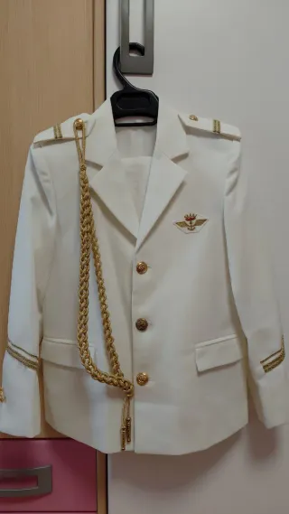 Traje comunión niño blanco roto talla 7.