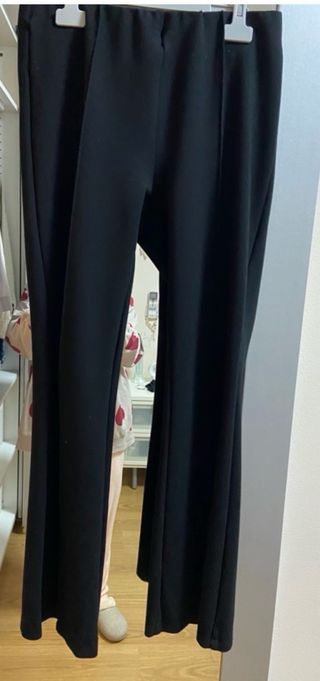 Pantalones acampanados Mango Talla M