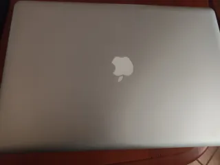 MacBook Pro 17'' Plata