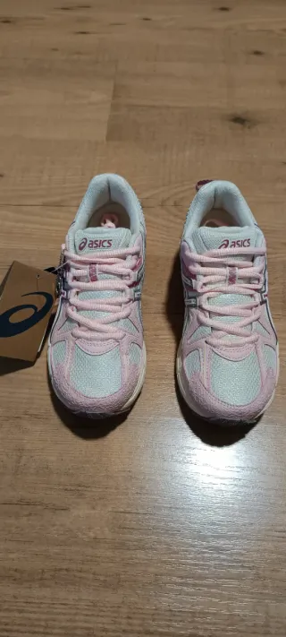 Zapatillas Asics Niña Rosa y Blanca