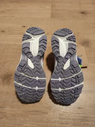 Zapatillas Asics Niña Rosa y Blanca