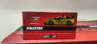 Scalextric Pit Box Set Digital System + Safety car