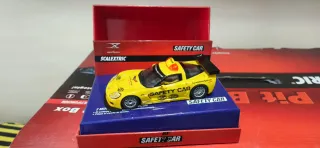 Scalextric Pit Box Set Digital System + Safety car