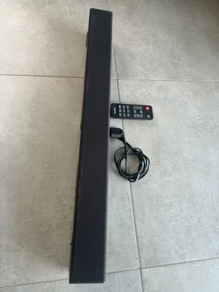 Barra de Sonido Samsung HW-T400/ZF Negra