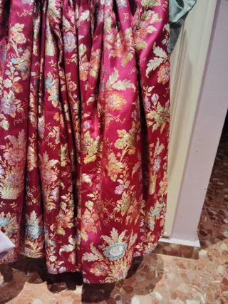 Traje de Fallera Infantil le faltan las manteletas