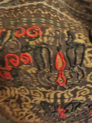 Borsa in tessuto marrone e rossa