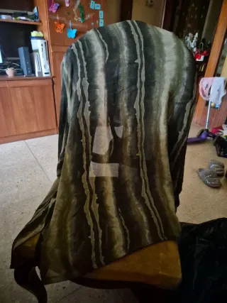 Blusa marrón y verde