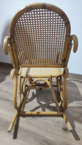 Mecedora infantil bambú/mimbre vintage