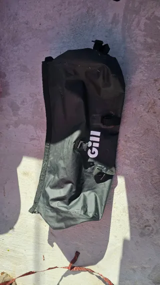 Bolsa estanca y hermética Gill Voyager 90L