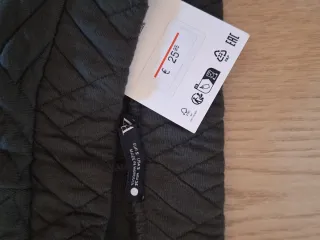 Pantalón carrot acolchado Zara Talla S