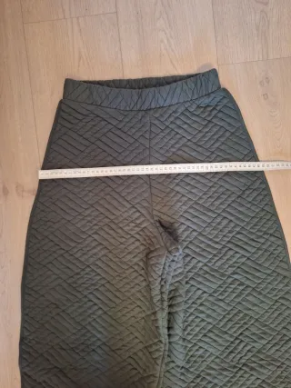 Pantalón carrot acolchado Zara Talla S