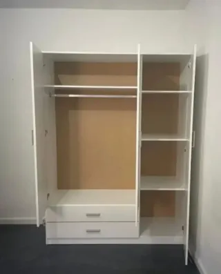 Canapé, base tapizada, somier , armario, mesita