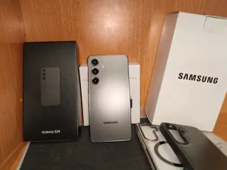 Samsung Galaxy S24 Negro + Cargador