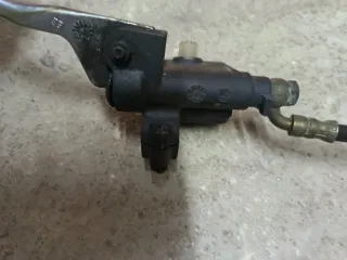 Pompa Freno e Pinza Piaggio Liberty