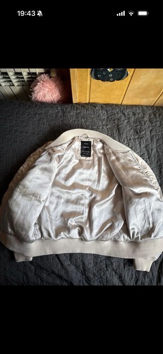 Chaqueta bomber beige