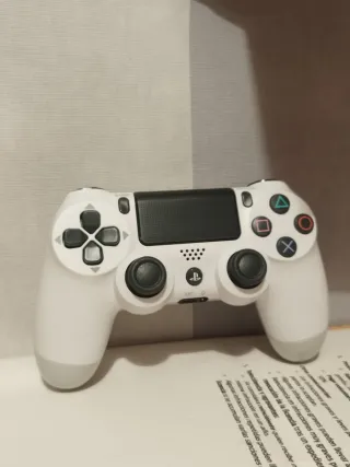 Mando PS4 Blanco Nuevo