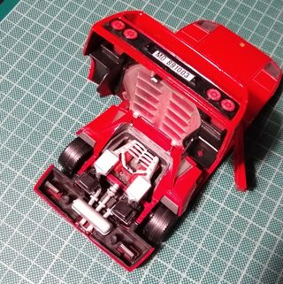 Maqueta 1:25 Ferrari F40 Rojo TONKA