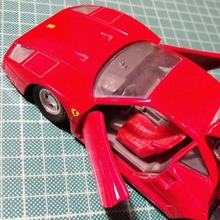 Maqueta 1:25 Ferrari F40 Rojo TONKA