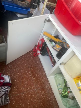 Mueble de salón blanco