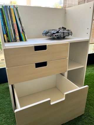 Mueble STUVA IKEA con cajones y estantería
