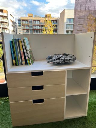 Mueble STUVA IKEA con cajones y estantería