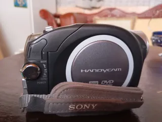 Videocámara Sony Handycam DVD 20x Zoom