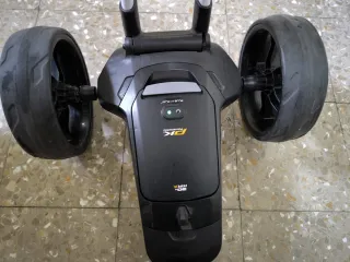 Carro Eléctrico Golf Powakaddy F3