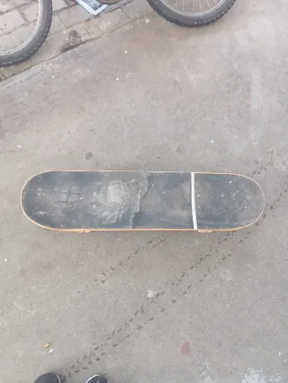 Patineta negra precio negociable