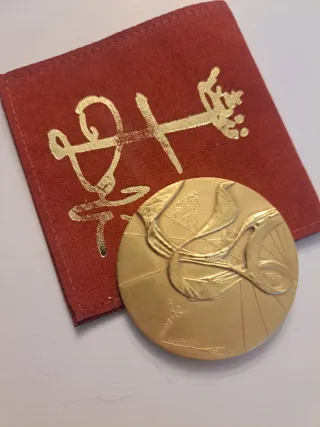 Medalla Salvador Dalí Caracol 1975