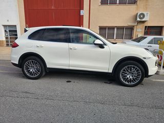 Porsche Cayenne 2013