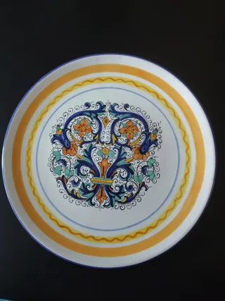 Piatto Deruta decorato a mano