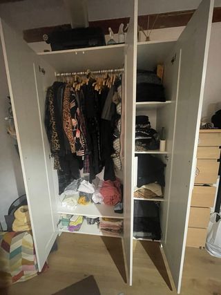 Armario Ikea Brimnes blanco.