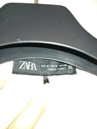 Vestido midi Zara beige