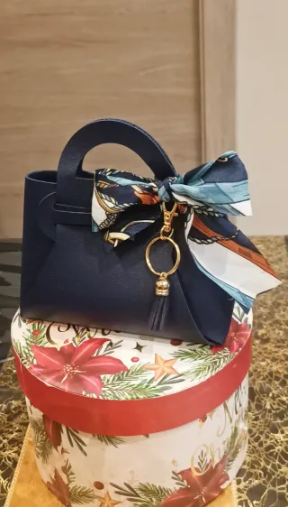 Mini Borsa Blu con Portachiavi Blu